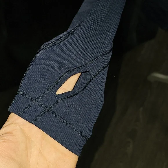 LULULEMON Womens sz6 dark blue two zippered fitted top.Fits Like A Define Jacket - Picture 8 of 10